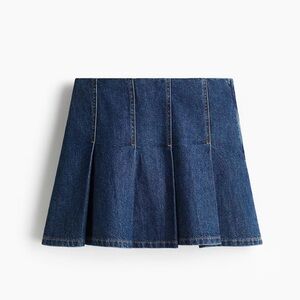 H&M Dark Blue Pleated Denim Mini Skirt
